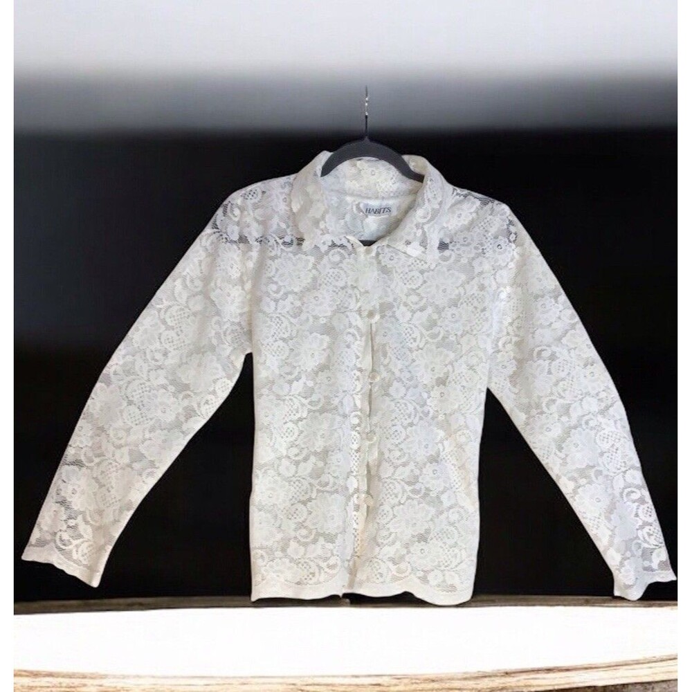 Vintage white Lace Button Up Top,Size Small, Scalloped Hem And Cuffs